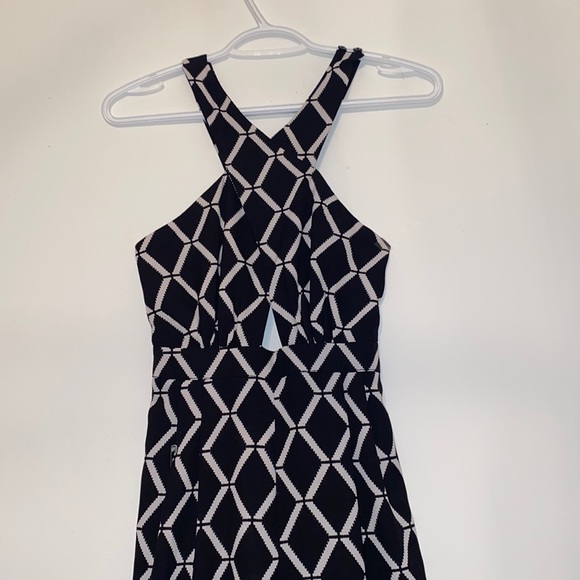 Black and white jumpsuit - aus 6 (USA 2) - Picture 2 of 5